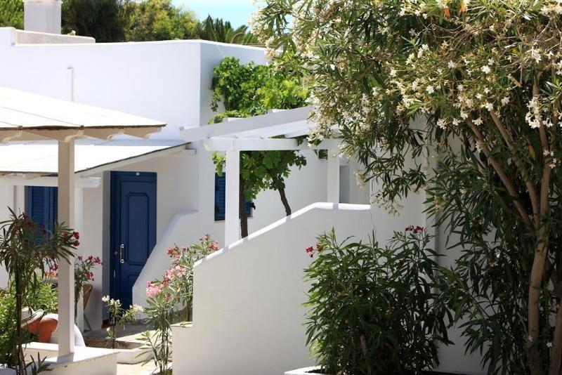 Coralli Seaside Resort Livadakia Exterior photo